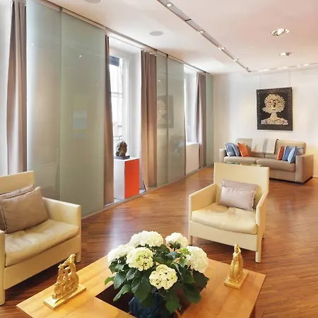 Terrace Matignon Париж