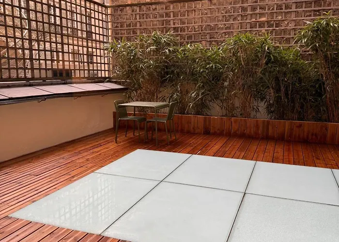 Terrace Matignon Apartment *