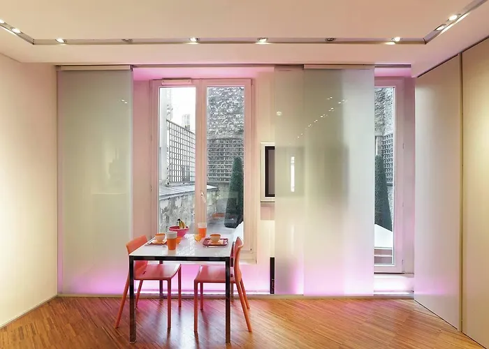 Terrace Matignon Apartment *