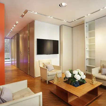 Terrace Matignon パリ