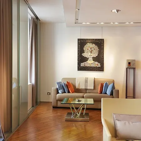 Terrace Matignon * パリ